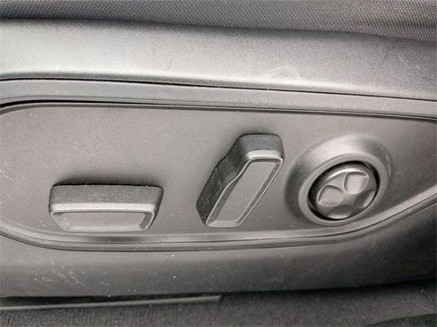 Certified 2024 Jeep Grand Cherokee Limited image 13