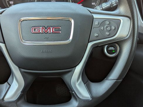 Used 2024 GMC Terrain SLE image 20