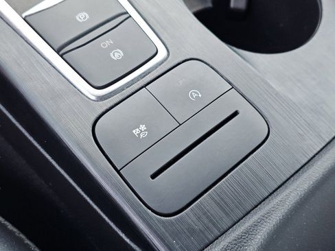 Used 2024 Ford Escape ST-Line AWD/4WD image 9