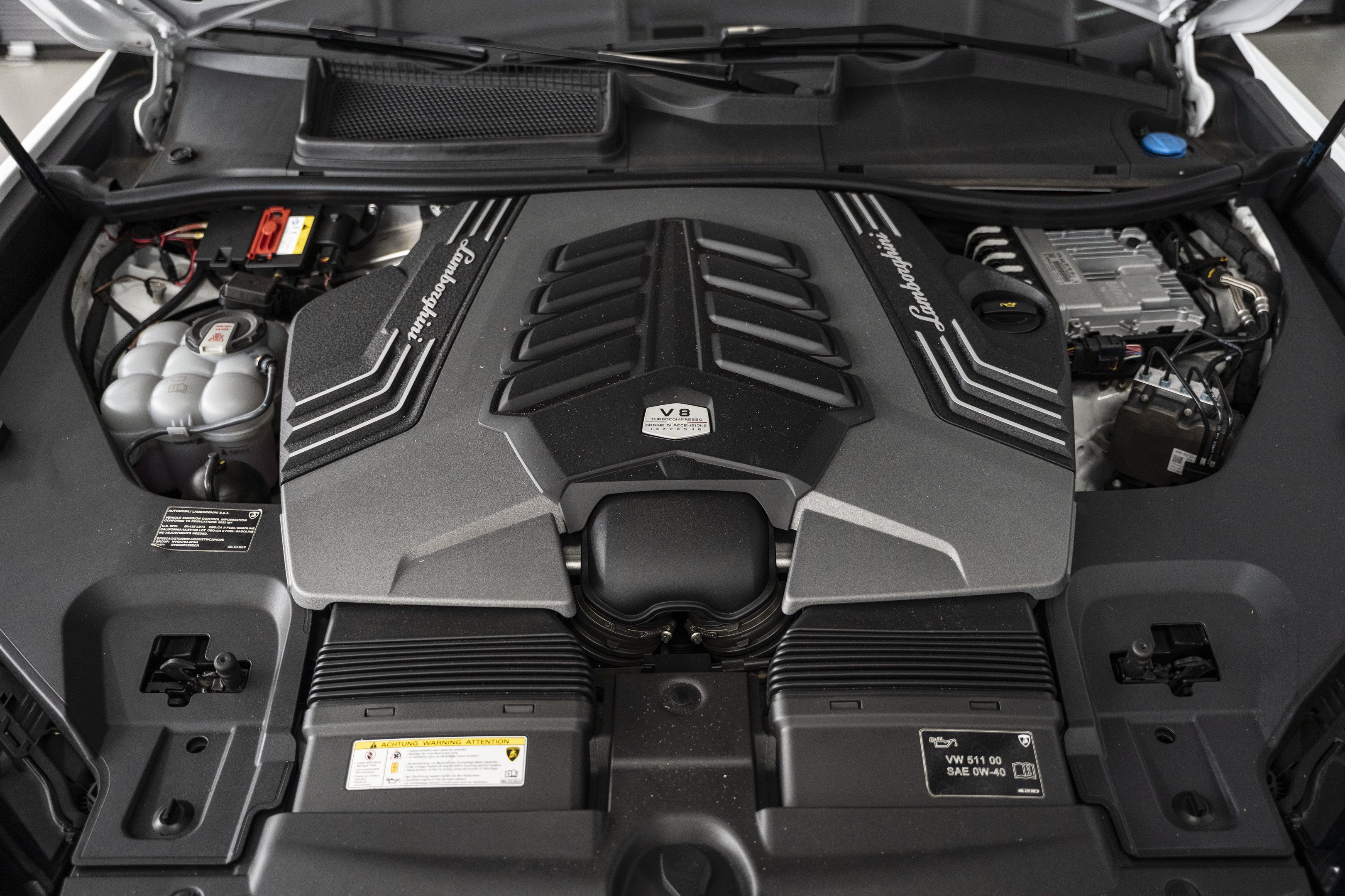 Used 2022 Lamborghini Urus AWD/4WD image 55