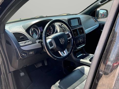 Used 2019 Dodge Grand Caravan GT FWD image 21