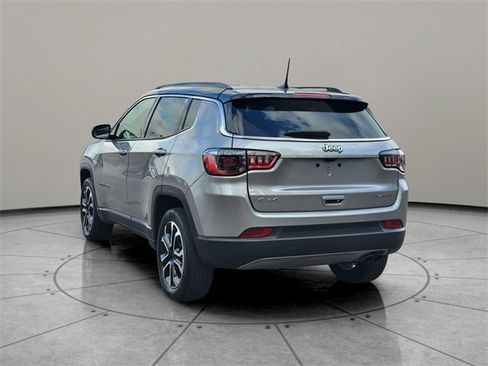 Certified 2022 Jeep Compass Limited image 10