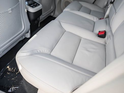 New 2026 Volvo XC60 B5 Ultra w/ Protection Package Premier image 32