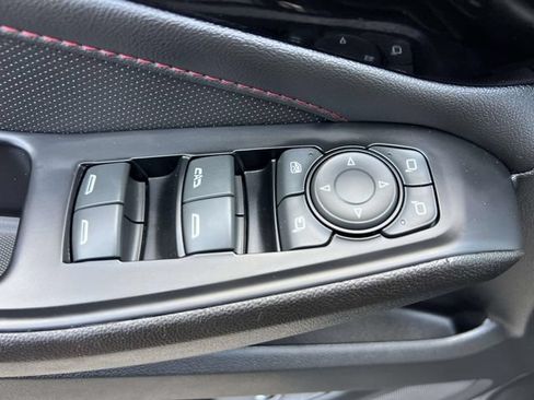 Used 2023 Chevrolet Traverse RS AWD/4WD image 19