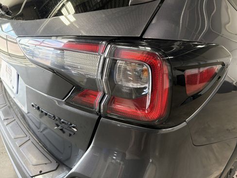 Used 2024 Subaru Outback Onyx Edition XT AWD/4WD image 11