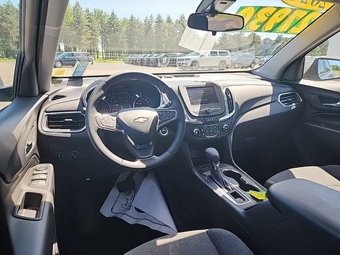 Used 2024 Chevrolet Equinox LT w/ LPO, Floor Liner Package AWD/4WD image 10