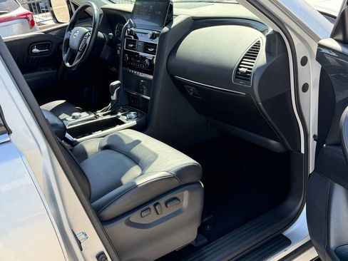 Used 2024 Nissan Armada SV image 25