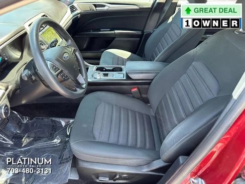Used 2018 Ford Fusion SE w/ Fusion SE Technology Package FWD image 13