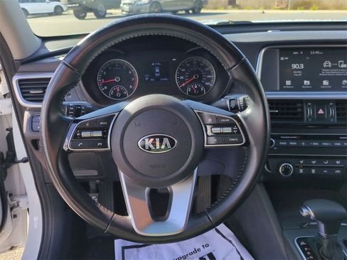 Used 2020 Kia Optima S image 11