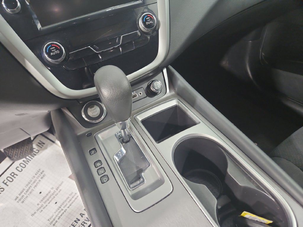 Used 2019 Nissan Murano S AWD/4WD image 23