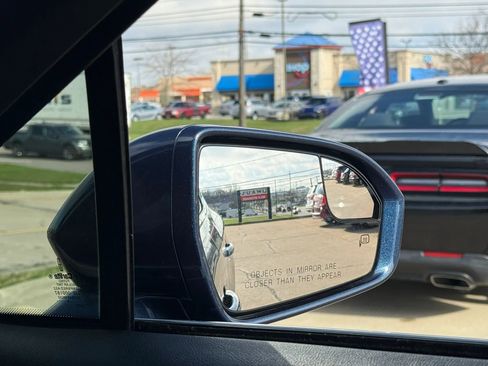Used 2017 Lincoln MKC Premiere image 43