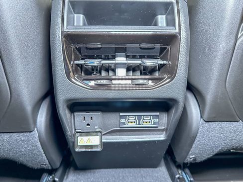 New 2025 Jeep Grand Cherokee Laredo image 23