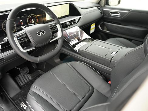 New 2025 INFINITI QX80 Sensory w/ Exterior Package image 9