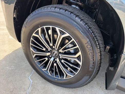 New 2026 Nissan Armada SL w/ Captain's Chari Seat Package RWD image 8