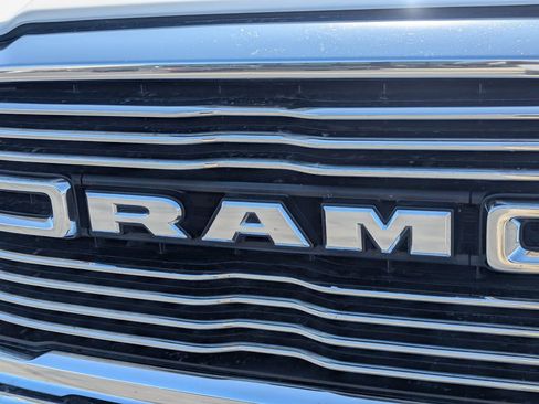 Used 2022 RAM 2500 Laramie AWD/4WD image 12