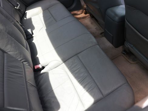 Used 2000 Toyota Camry LE FWD image 12