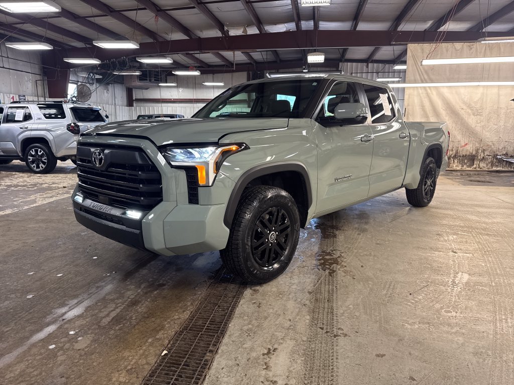 Used 2024 Toyota Tundra SR5 w/ SR5 Premium Package AWD/4WD 360° Tour