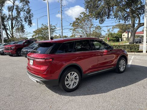 Used 2022 Lincoln Corsair FWD image 8