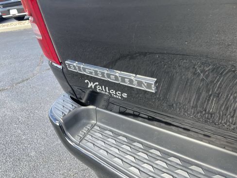 Used 2022 RAM 1500 Big Horn AWD/4WD image 7