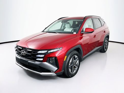 Used 2025 Hyundai Tucson SEL FWD image 3