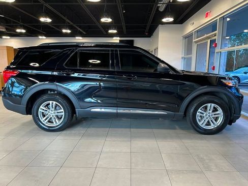 Used 2022 Ford Explorer XLT w/ Class IV Trailer Tow Package image 15