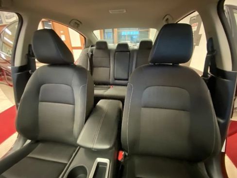 Used 2025 Nissan Altima 2.5 SV FWD image 13
