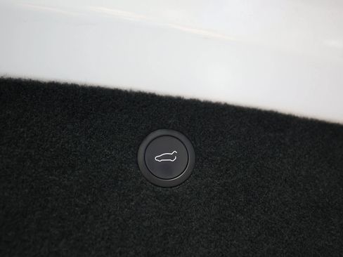 Used 2026 Tesla Model X AWD/4WD image 59