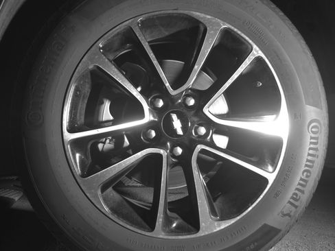 Used 2025 Chevrolet TrailBlazer LT AWD/4WD image 12