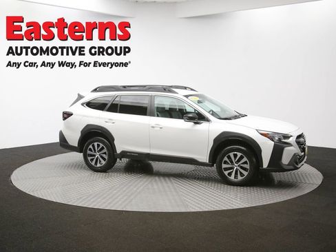 Used 2024 Subaru Outback Premium AWD/4WD image 41