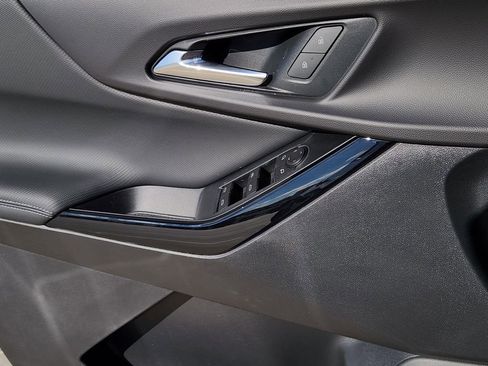 New 2026 Chevrolet Equinox LT w/ Safety and Technology Package image 16