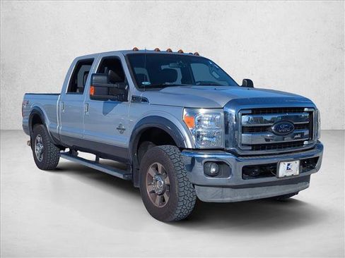 Used 2012 Ford F250 Lariat w/ Lariat Interior Pkg image 3