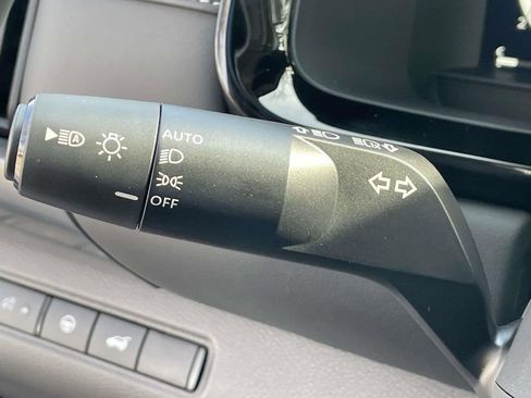 New 2026 Nissan Pathfinder SL image 24