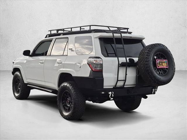 Used 2022 Toyota 4Runner TRD Off-Road Premium AWD/4WD image 7