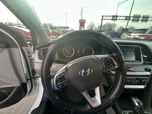 Used 2018 Hyundai Sonata SEL image 8