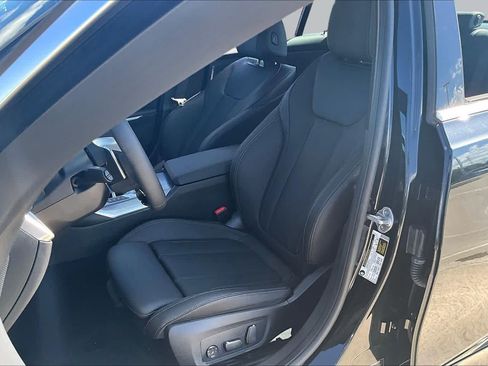 Used 2025 BMW 330i Sedan RWD image 7