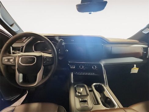 New 2026 GMC Sierra 2500 Denali w/ Denali Reserve Package image 10