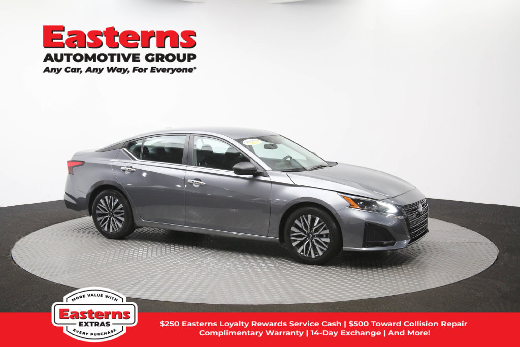 Used 2024 Nissan Altima 2.5 SV FWD image 50