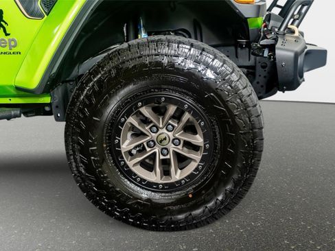 Used 2025 Jeep Wrangler Unlimited Rubicon 392 AWD/4WD image 7