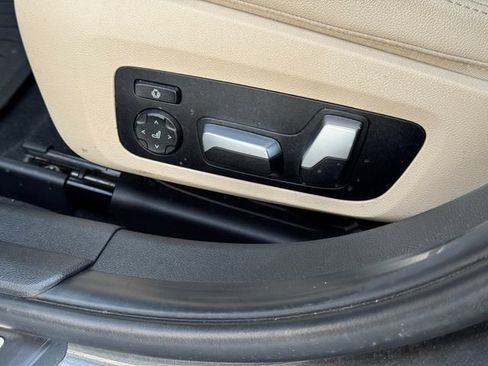 Used 2020 BMW 330i Sedan w/ Premium Package RWD image 26