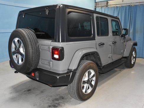 Used 2021 Jeep Wrangler Unlimited Sahara w/ Uconnect 4C Nav & Sound Group AWD/4WD image 27