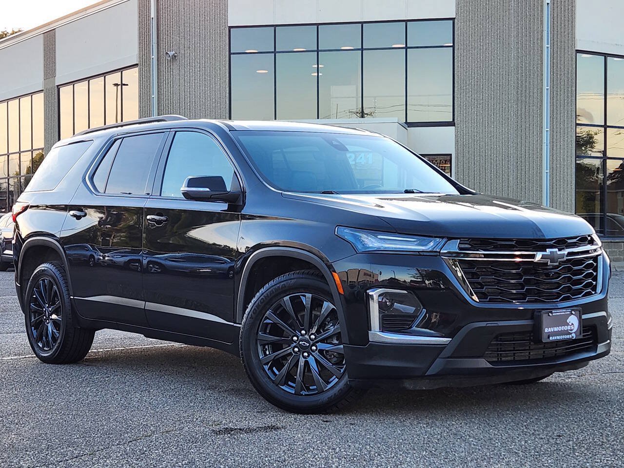 Used 2023 Chevrolet Traverse RS AWD/4WD image 36