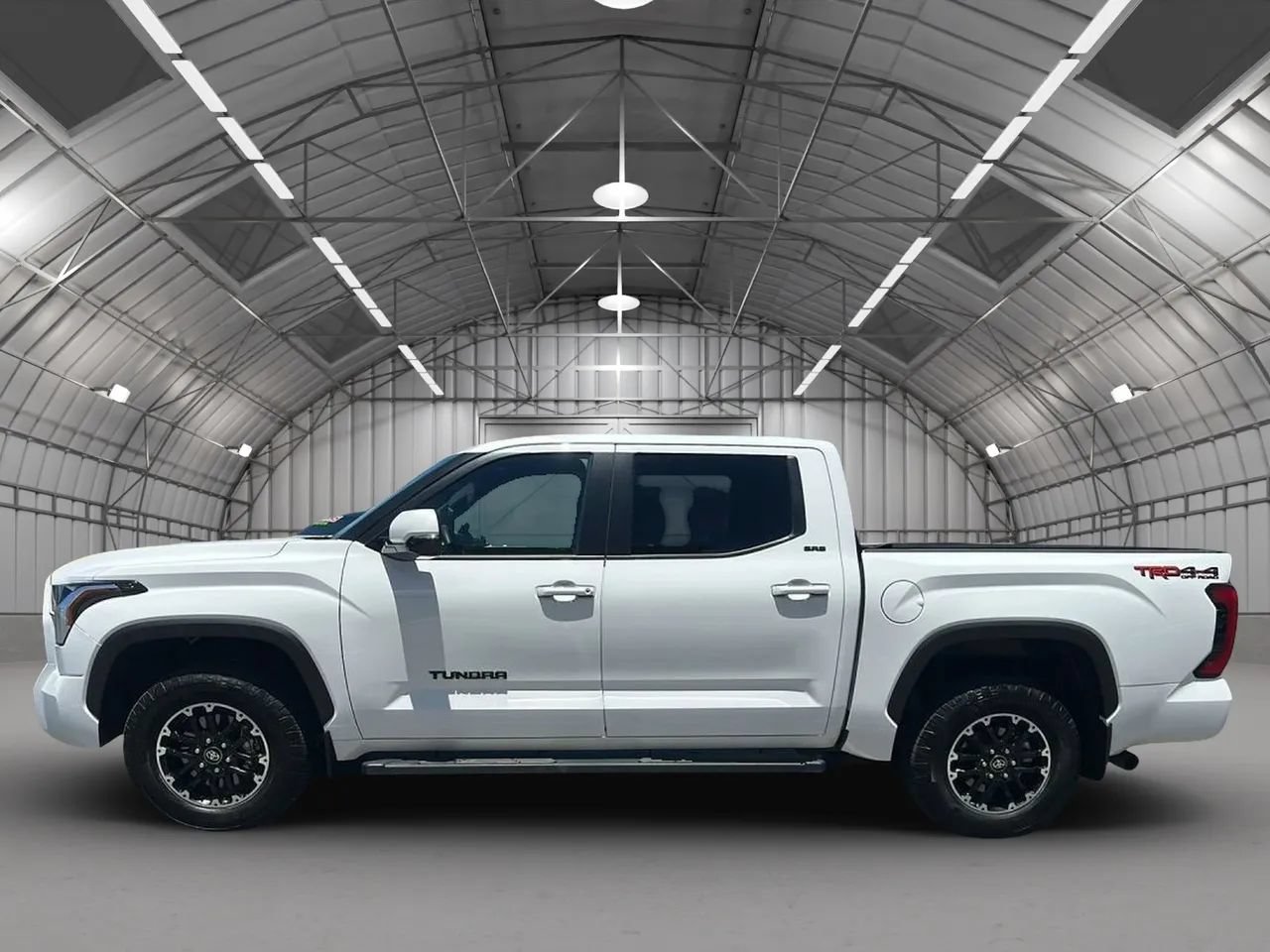 Used 2025 Toyota Tundra SR AWD/4WD image 5