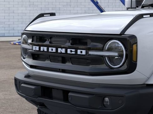 New 2026 Ford Bronco Outer Banks AWD/4WD image 22