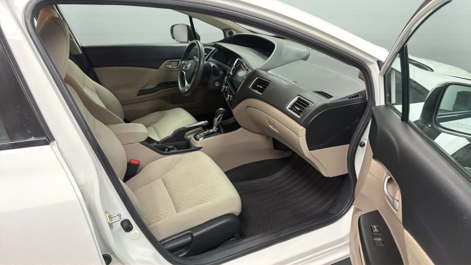 Used 2015 Honda Civic SE image 19