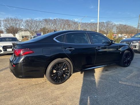 Used 2017 INFINITI Q70 L 3.7 image 3