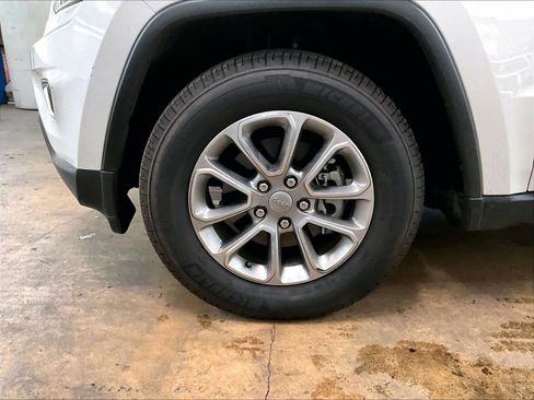 Used 2015 Jeep Grand Cherokee Limited AWD/4WD image 10