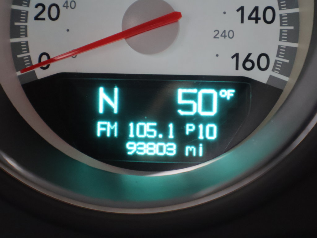 Used 2009 Dodge Challenger R/T RWD image 26