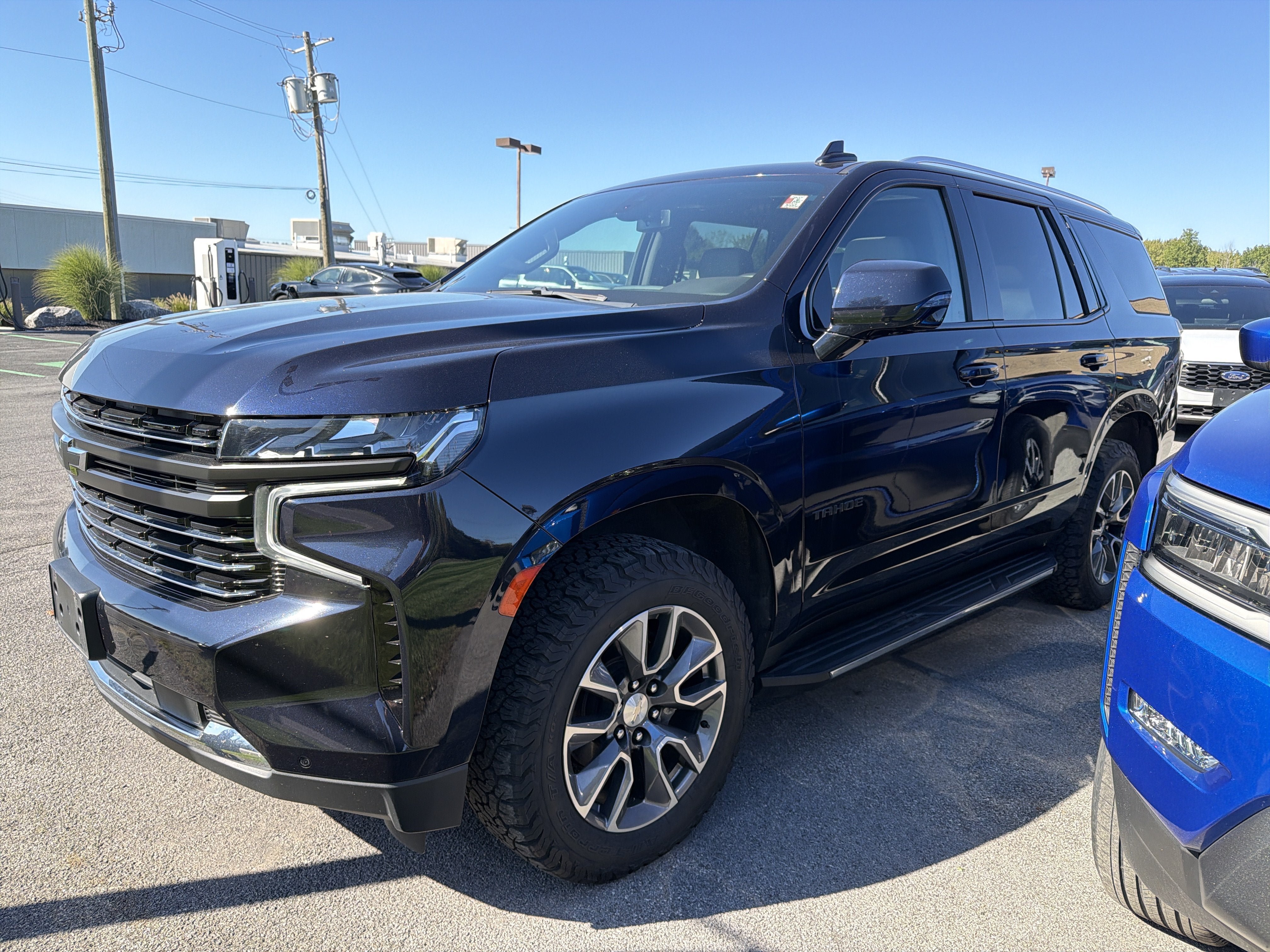 Used 2022 Chevrolet Tahoe LT w/ LT Signature Plus Package AWD/4WD image 4