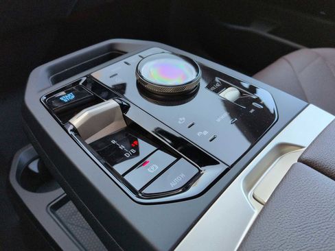 New 2026 BMW iX xDrive45 image 34