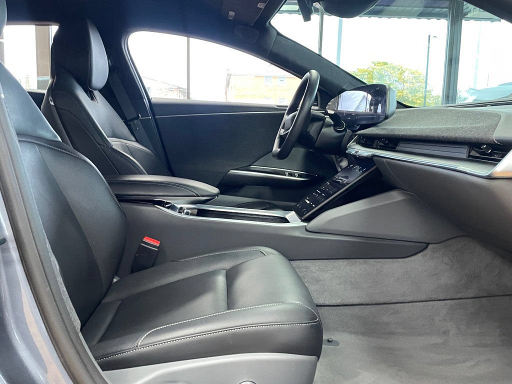 Used 2024 Lucid Air Pure RWD image 21